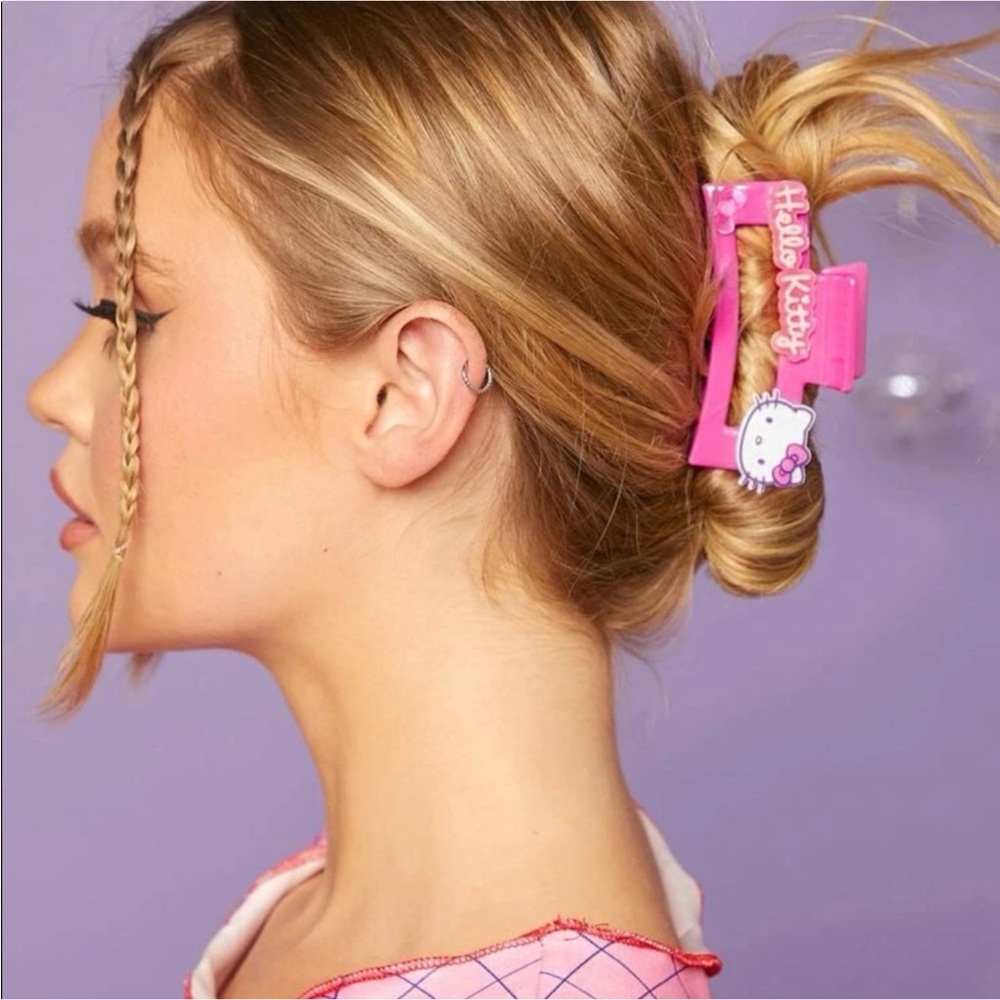 NIB Hello Kitty and Friends Geometric Hair Claw